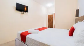 RedDoorz at Omahku Guest House Batu - Image 2