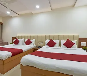 Hotel Sai Deluxe Sangli - Image 5