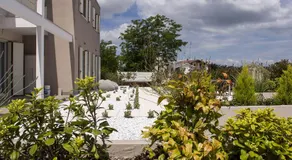 Home Suites Home - Image 5