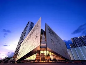 Overseas Chinese Hotel - Image 3