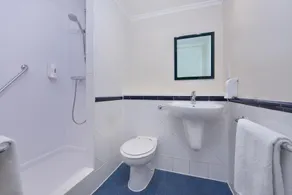 Travelodge Chester-le-Street - Image 5