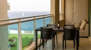 Luxury Apt w/ Side Seaviews and Pool, Top Location - Image 2