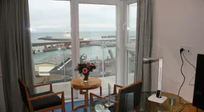 Seafront Hotel - Image 3