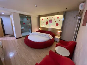 Huatong Business Hotel - Image 2