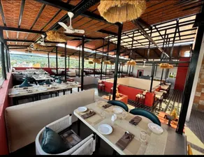 PNS NAKSHATRA LUXURY HOTEL - Image 3