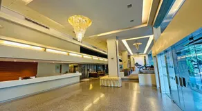Lanna Palace 2004 - Image 2
