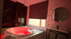Centric Loft near Arts & Science - Image 2