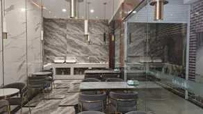 Monochrome Hotel Tengzhou Bus Terminal - Image 2