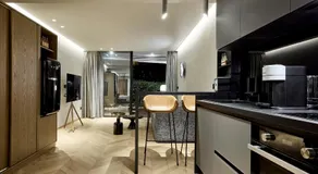 Cama Luxury Suites Kavouri - Image 2