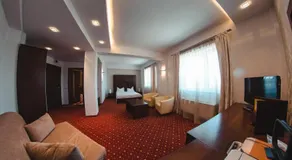 Celly Hotel - Image 2