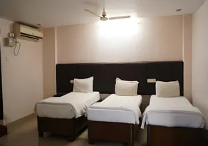 Dwaraka grand - Image 3