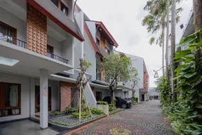 RedDoorz Premium near Ragunan Zoo 2 - Image 5