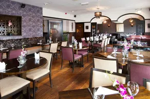 Premier Inn Leeds East - Image 5