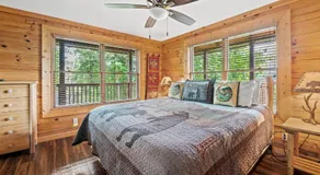Dancing Bear Lodge by Stony Brook Cabins - Image 2