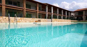 Appartement avec barbecue, terrasse et piscine | Vue montagne - Image 4