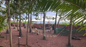 Kizhunna rock beach house - Image 3