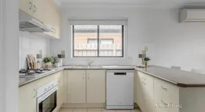 The Lakes Homestead - Shared House - Image 2