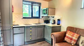 Arc Pod-HotTub- Dog Friendly - Longleat - Bath - Image 3