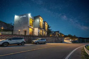 Yeosu Hot Water Swimming Pool Pension - Image 3