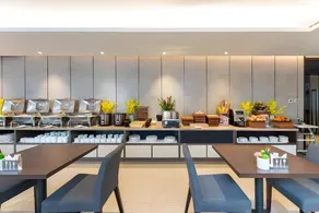 Home Inn Plus Jinan High Tech Zone Shunhua Road Wanda Convention and Exhibition Center - Image 3