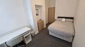Shelton Old Road Guest house - Image 2