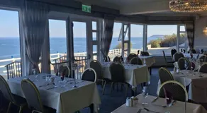 Royal Court Hotel - Image 4