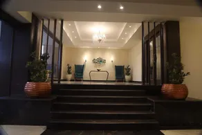 Hotel Golden Palm - Image 2