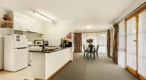 Summerfield Winery and Accommodation - Image 2