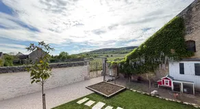 Au 8 à Meursault, Magnifique maison Bourguignonne au pied des vignes, jardin, places de parking privée - Image 3