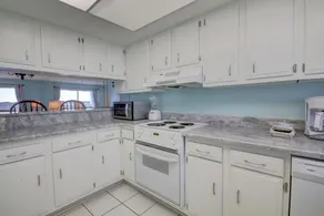 561 El Matador 2 Bedroom Condo by RedAwning - Image 4