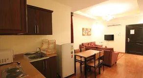 Towlan Hotel Suites 1 - Image 5