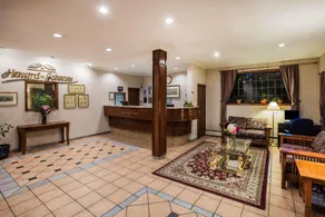 Howard Johnson Hotel by Wyndham Victoria - Image 1