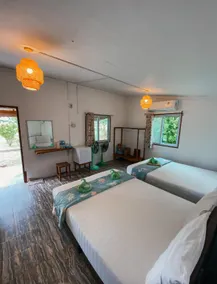 Kohhaiseafood bungalows - Image 5