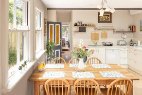 The Euroka Cottage,  Heritage 3bdr home near CBD - Image 3