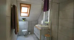 Ferienwohnung mit Sauna, Whirlpool und Grill | Bergblick - Image 2
