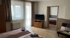 Brookforest Apartman - Image 2