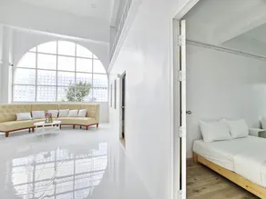 De'white Hotel - Image 5