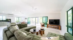 Beachside on Pacific - Image 2