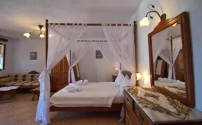 Pelagos Villas - Image 1
