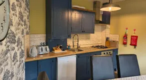 Little John Hotel - Image 4