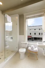 The Jesse Hotel & Bar - Image 4
