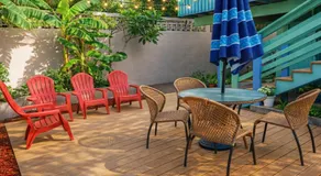 Throwback Vibes Near Beach Great Deck - Image 5