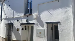 Moreria Suites - Image 4
