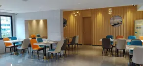 Kyriad Hotel (Yan 'an West Road Subway Station, Qianlingshan Park, Guiyang) - Image 3