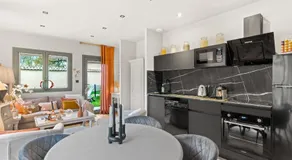La Villa Serenna - Appt avec jardin, 15 mn de Lyon - Image 2