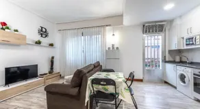 Kampion by People Rentals - Image 2