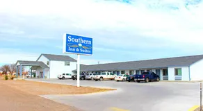Southern Inn and Suites Kermit - Image 4