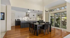 Bribie Bliss: Luxe Canal Living - Image 4