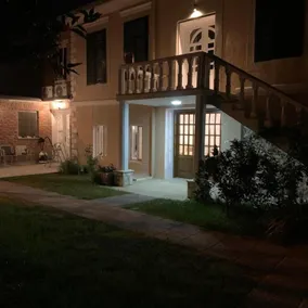 Vintage Villa - Image 2