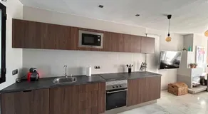 Fabuloso y amplio Duplex en Urb Jardines de Sotogrande - Image 2